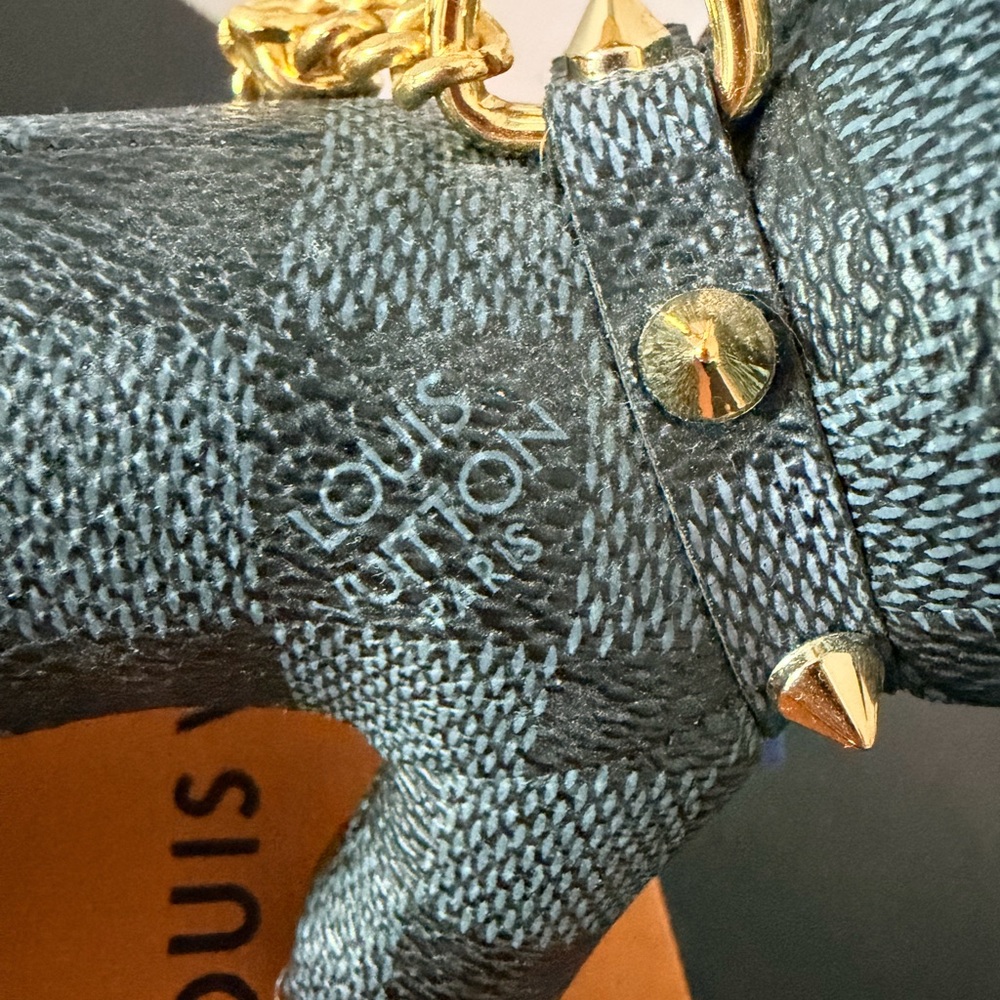 LV Brown damier Dog Charm keychain bag Louis Vuitton - Picture 5 of 10